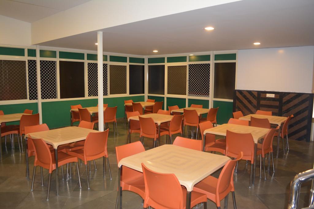 Hotel Royal Opera Bangalore Dış mekan fotoğraf