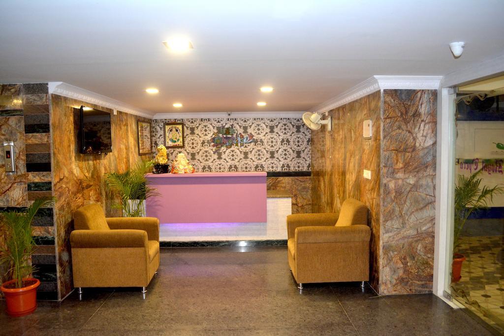 Hotel Royal Opera Bangalore Dış mekan fotoğraf